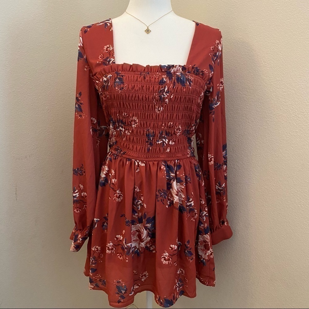 BNWT Q&A Gathered bodice Floral Long Sleeve Mini Dress